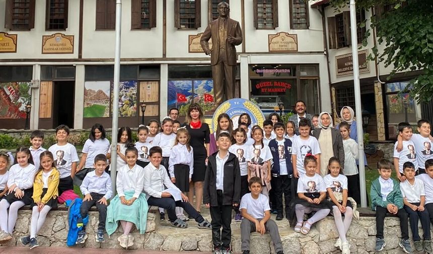 Kemaliye’de İlköğretim Haftası Coşkuyla Kutlandı