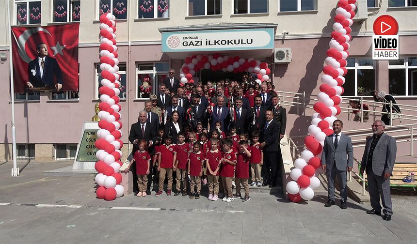 İlk Ders Zili Çaldı!