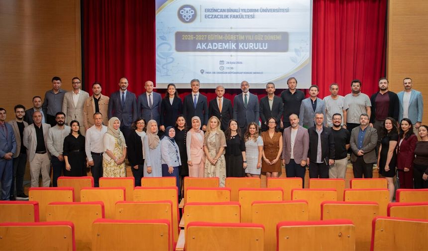 Eczacılık Fakültesinde Akademik Kurul Toplantısı Yapıldı