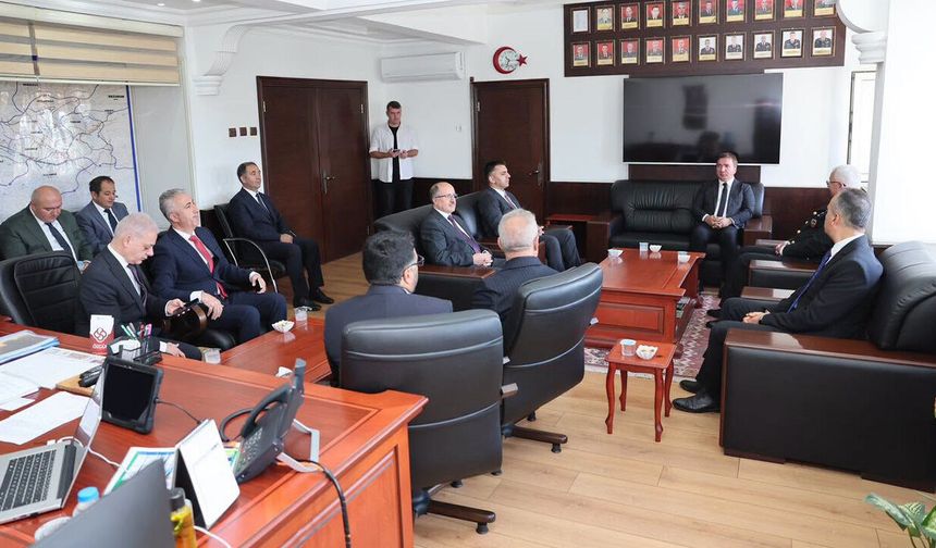 Jandarma Komutanı Altundarak'a Taziye Ziyareti
