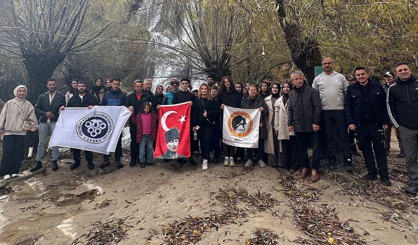 Erzincan'da Cumhuriyet'in 103. Yılı Doğa Yürüyüşüyle Kutlandı