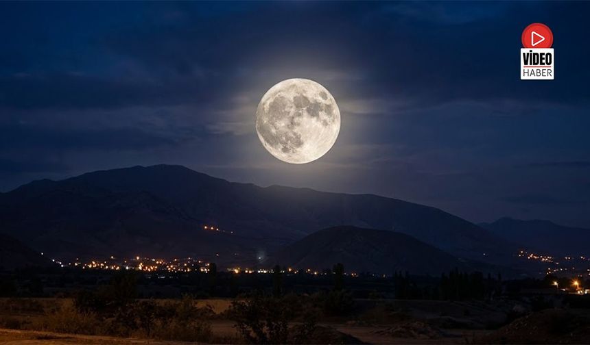 Erzincan Semalarında Avcı Dolunayı Güzelliği