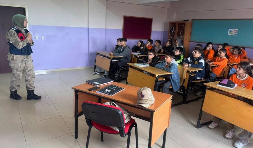 Jandarmadan 65 Okul ve Çevresinde Güvenlik Denetimi