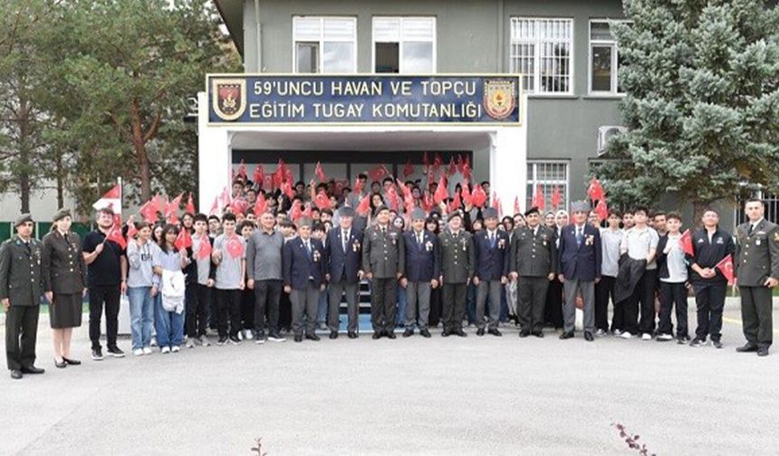 Erzincan’da Öğrenciler Mehmetçikle Buluştu