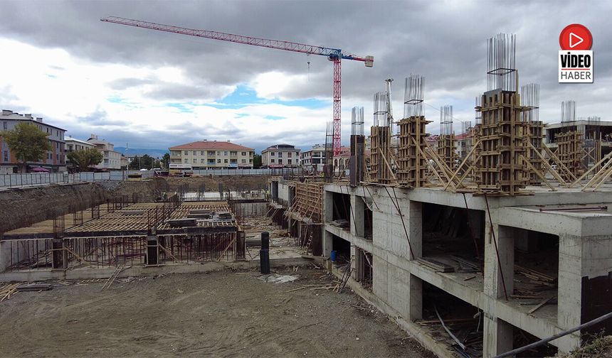 Erzincan Merkez Çarşısında Adeta Bir Şehir Yükseliyor