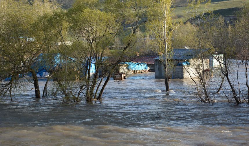 Erzincan'da Tarım Arazileri ve Hayvan Barınakları İçin Uyarı