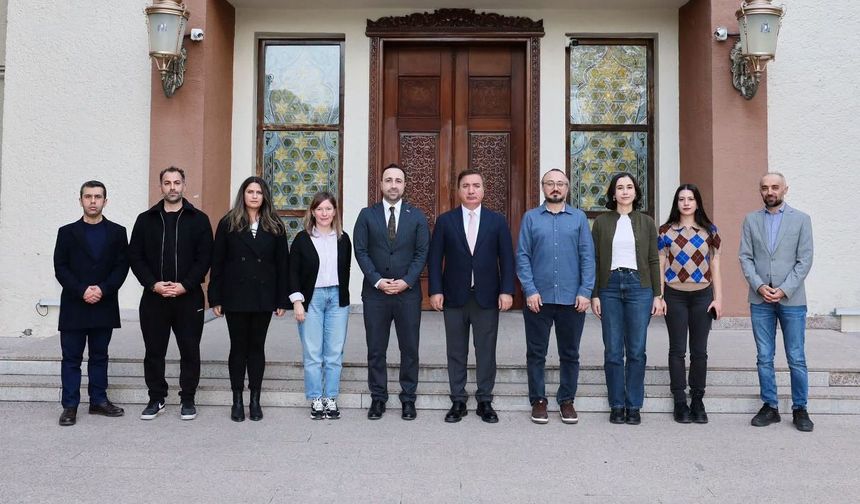 Vali Aydoğdu, İletişim Uzmanlarını Ağırladı